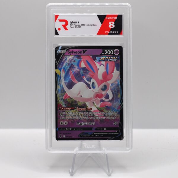 Sylveon V - 2021 Pokemon SWSH Evolving Skies - 25J0272